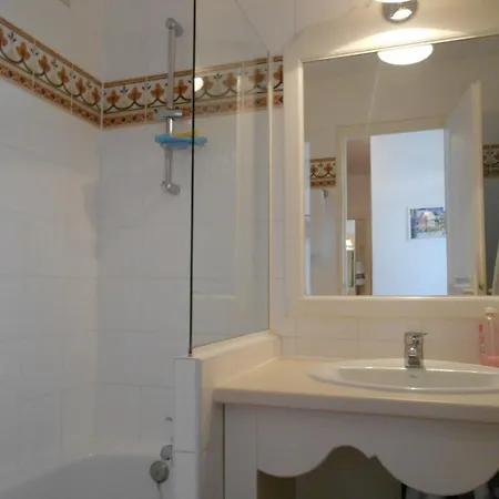 Apartment Dans Les Rives De Cannes Mandelieu